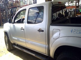 2006 TOYOTA TACOMA, SILVER, CREW CAB, 4.0L, AT, 2WD,  Z26367